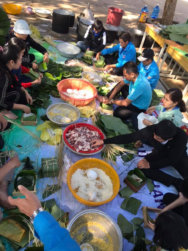 Bánh chưng Biểu tượng truyền thống ẩm thực ngày Tết Việt Nam