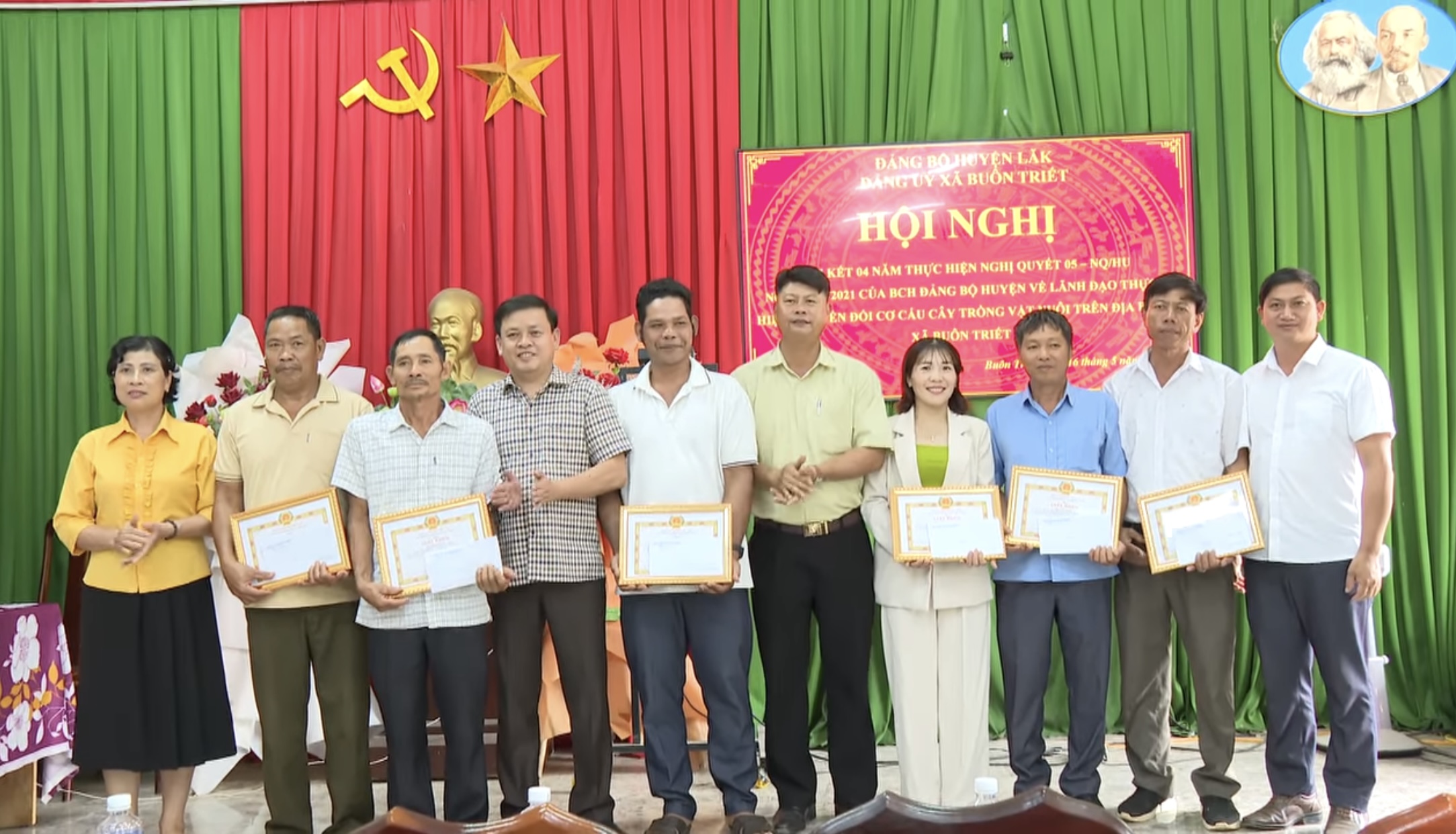 Xã Buôn Triết tổng kết 04 năm thực hiện nghị quyết 05 của BCH Đảng bộ huyện khoá XV về lãnh đạo thực hiện chuyển đổi cơ cấu cây trồng vật nuôi