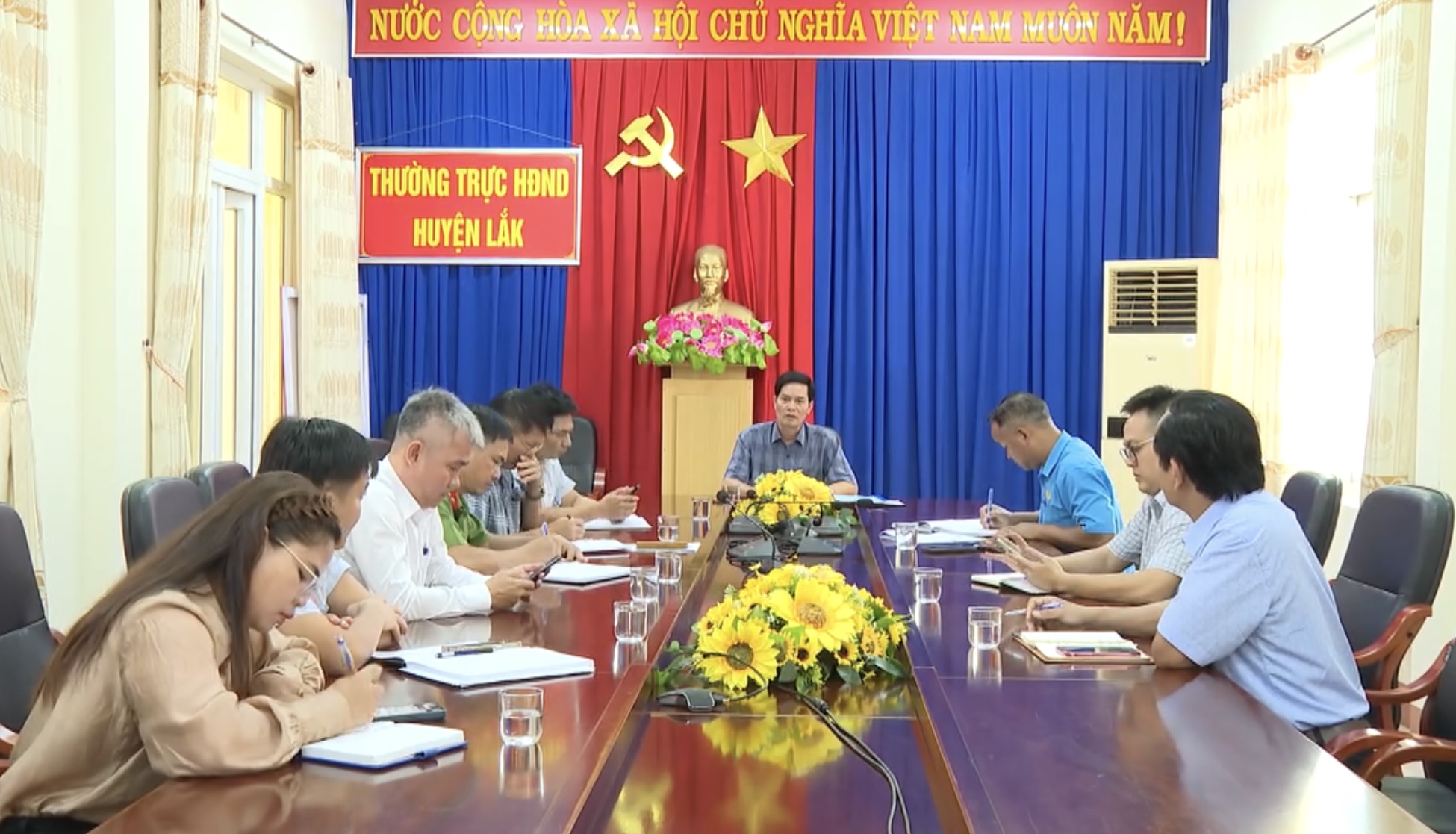 Họp Ban Chỉ đạo tổ chức kỳ thi tốt nghiệp THPT năm 2025