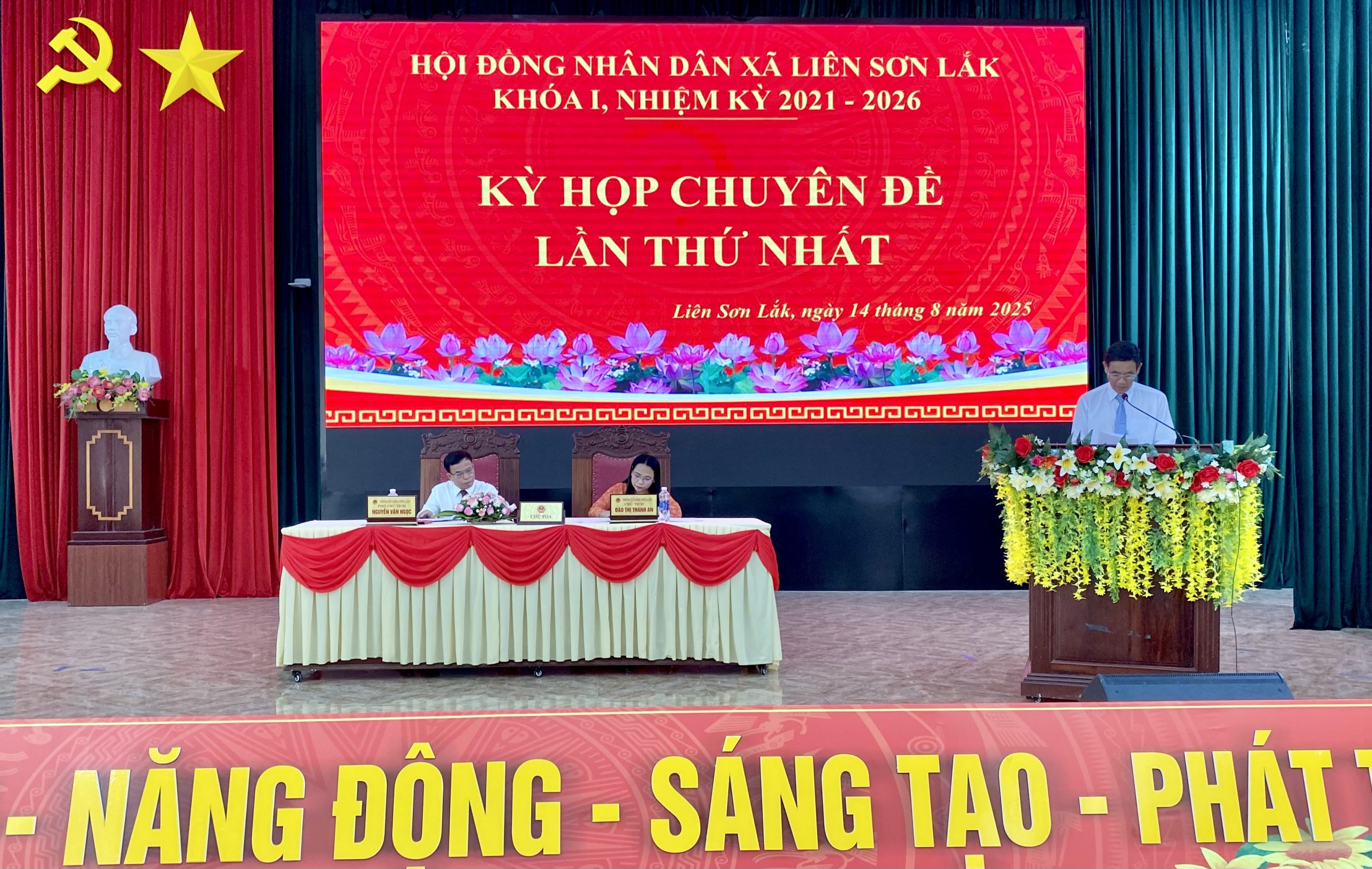 Kỳ họp chuyên đề lần thứ nhất HĐND xã Liên Sơn Lắk thông qua nhiều nội dung quan trọng
