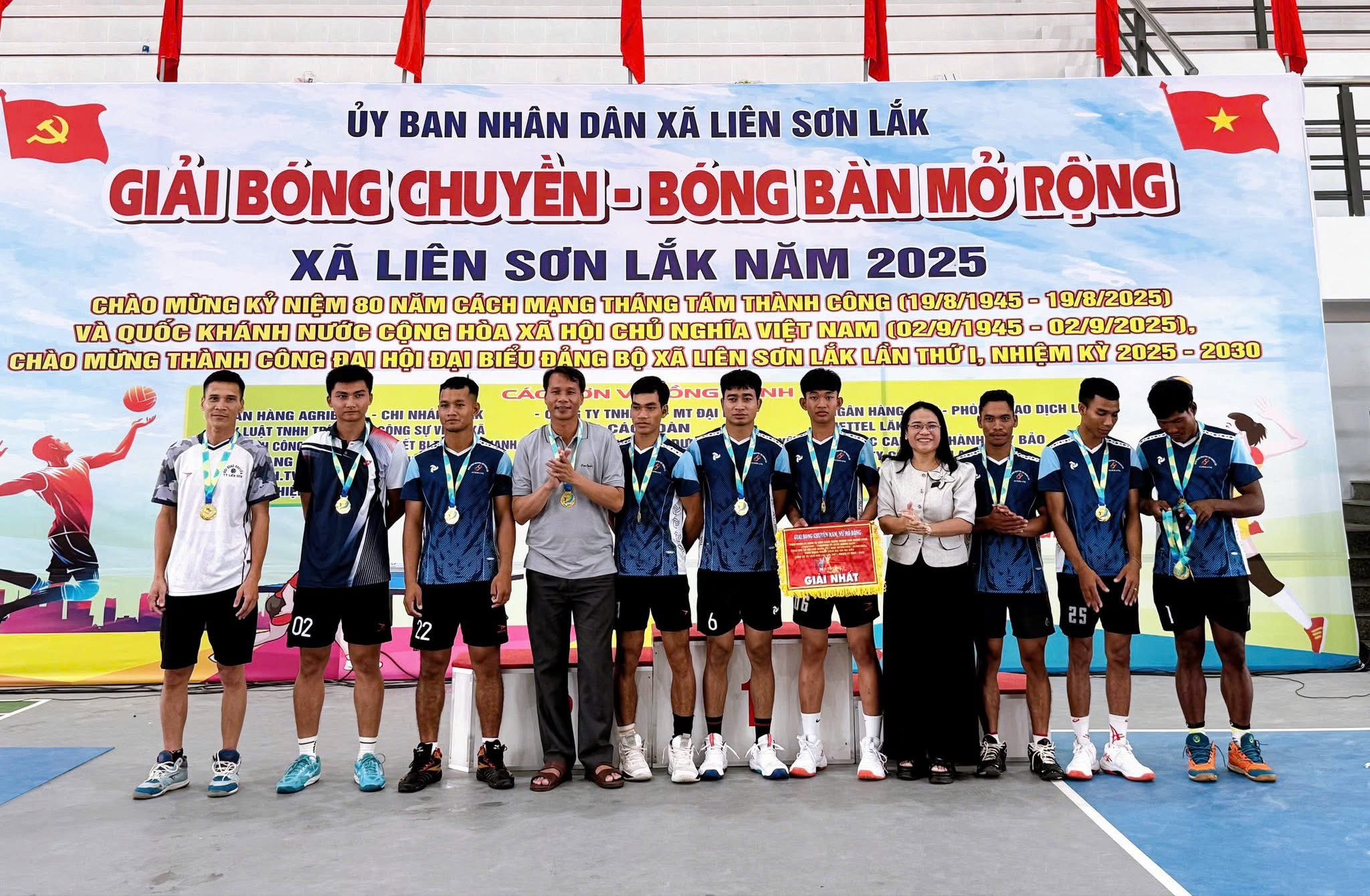 Bế mạc giải bóng chuyền – bóng bàn mở rộng xã Liên Sơn Lắk năm 2025