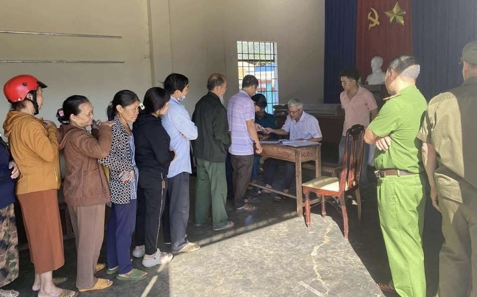 Hơn 26 nghìn người dân xã Liên Sơn Lắk vui mừng đón nhận quà Tết Độc lập ngày Quốc khánh 2/9